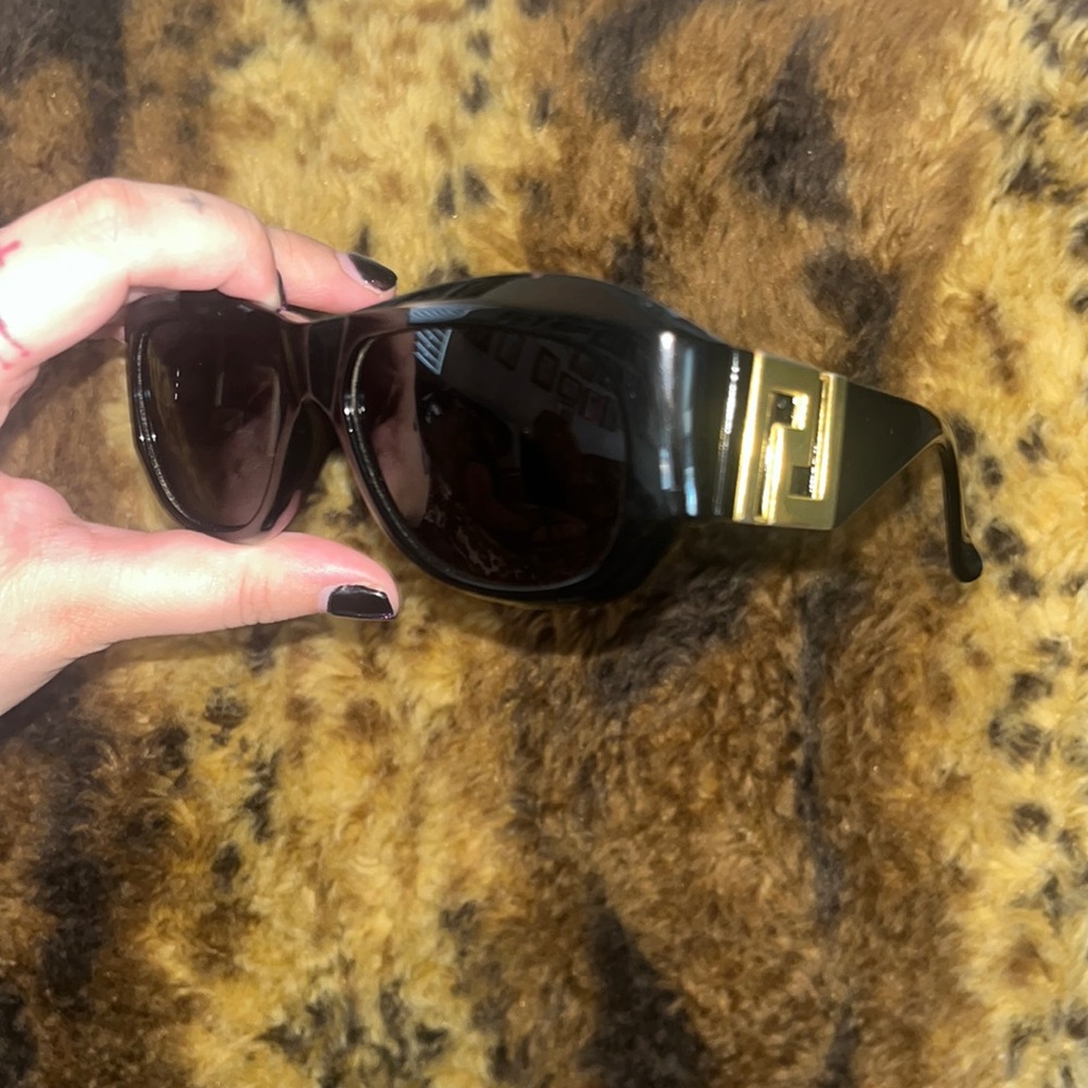 Gianni Versace Mod T75 COL 852 Gold Black Sunglasses